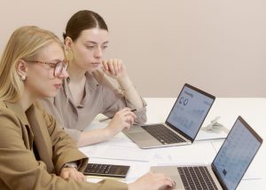 TERRAPOLI 4.0: Emprendimiento, economía feminista e innovación tecnológica en el ámbito de las industrias culturales y creativas