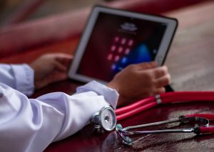 HEALTH TECH INNOVATION HUB: Programa de preaceleración en salud digital e innovación tecnológica