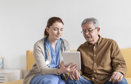 CARE INNOVATION HUB: Programa de preacceleració per transformar la salut amb tecnologia, innovació social i emprenedoria